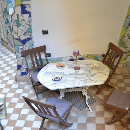 Bed and Breakfast Residenza Suor Orsola à Naples Extérieur photo